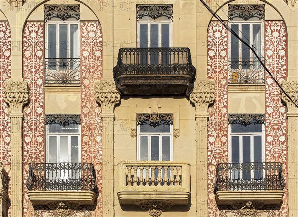 Art Nouveau Building Casa Punt de Ganxo (Punto de Gancho) 1906