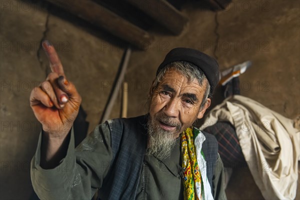 Sufi man who got all his family killed by the Taliban