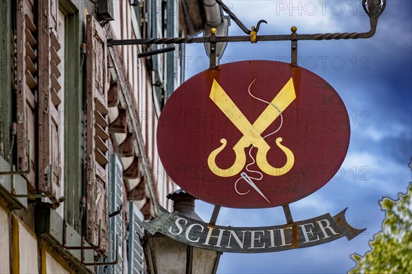 Guild sign of a tailor's shop in Ladenburg