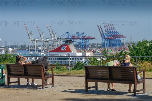 Altona Balcony viewing platform
