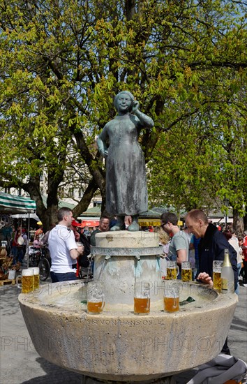 Liesl Karlstadt Fountain