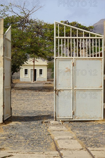 Entrance portal