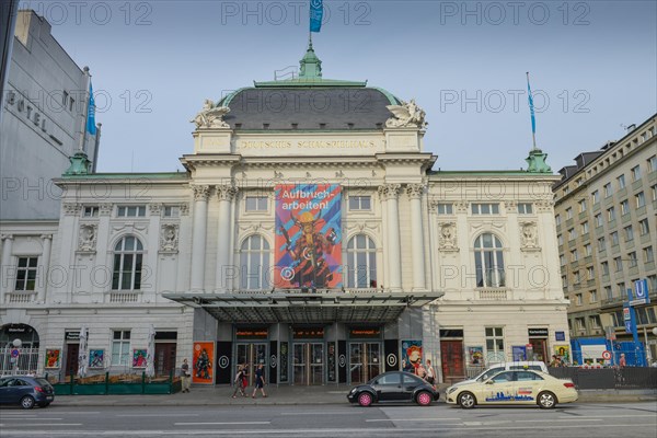 Deutsches Schauspielhaus