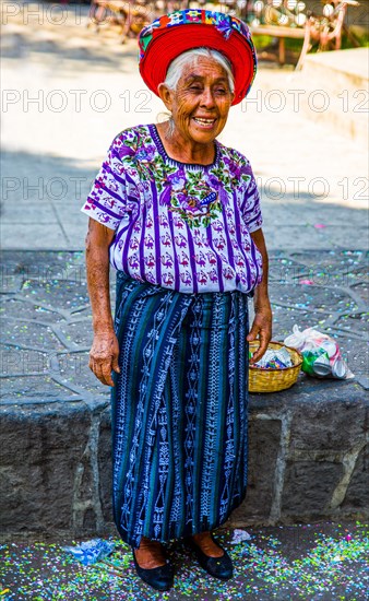 Demonstration of how to tie a typical headdress of the Tzutuhil woman