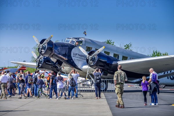 Junkers JU 52