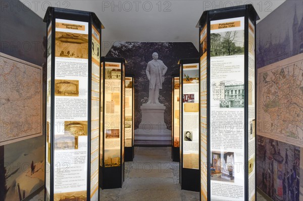 Permanent exhibition at the grave of Theodor Fontane
