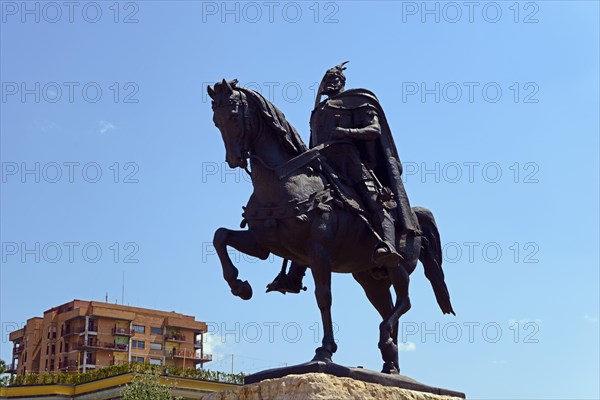 Skanderbeg Monument