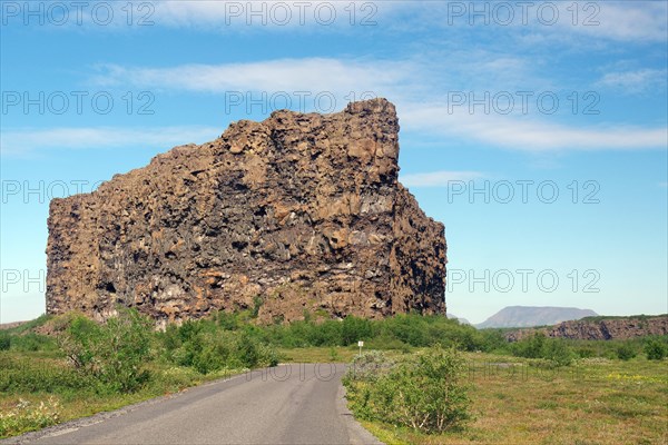 Single rock formation