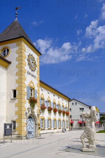 Town Hall and Fountain of the Water Bearers by Wilhelm Srb-Schlossbauer Karl-Lederer-Platz