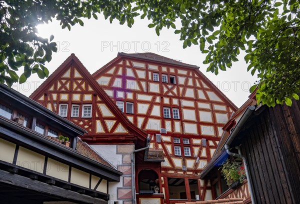 Neunhellerhaus (rear side) on the market square of Ladenburg