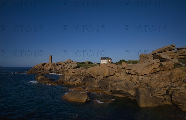 Phare de Ploumanac'h Lighthouse