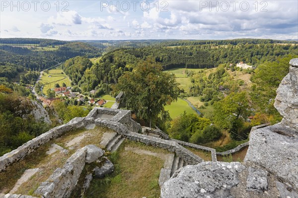 Hohengundelfingen castle ruins