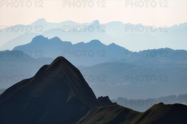 View from Brienzer Rothorn to Tannhorn