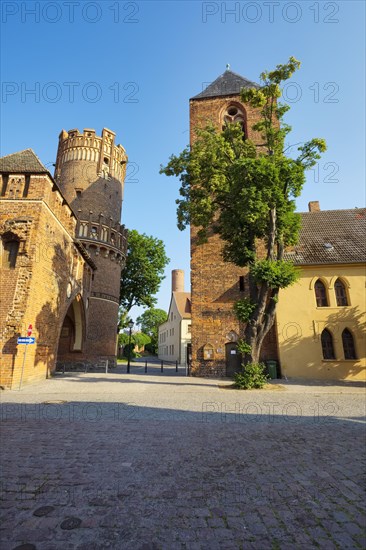 Neustaedter Tor and former Nikolai Church