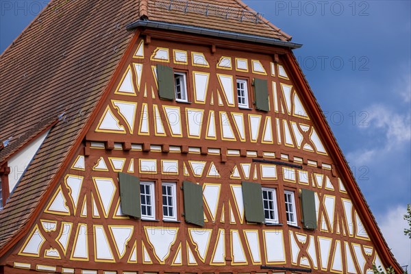 Neunhellerhaus on the market square of Ladenburg