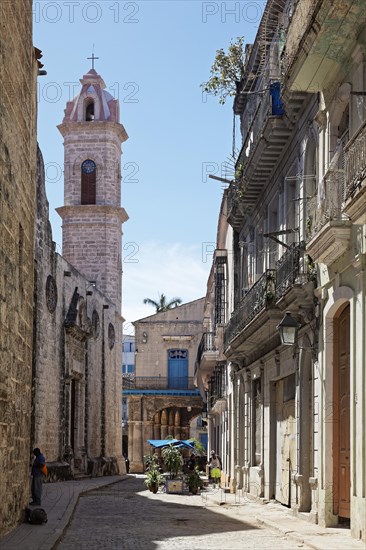 Narrow cobblestone street