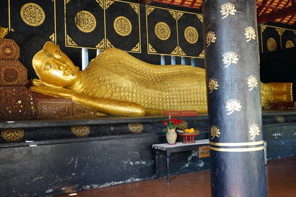 Reclining Buddha