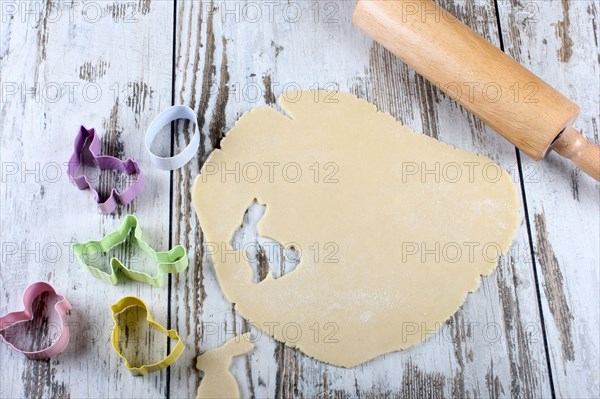 Shortcrust pastry and cookie cutters