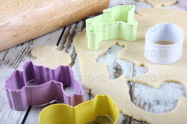 Shortcrust pastry and cookie cutters