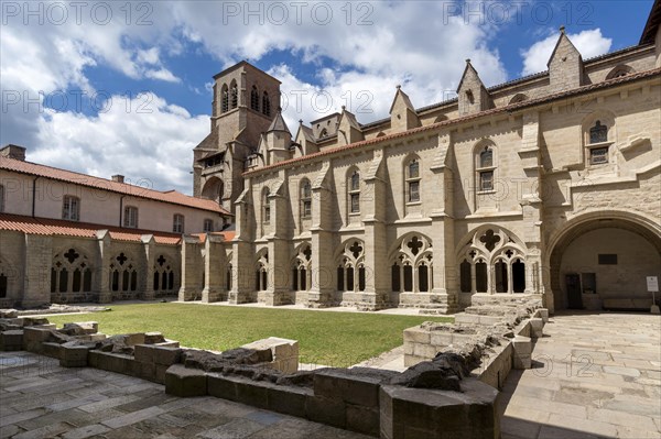 Cloister of the Saint Robert abbey