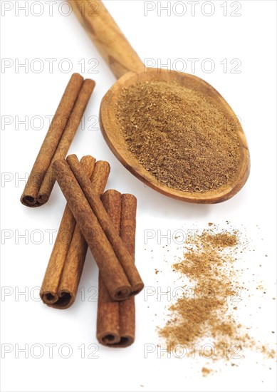 CINNAMON BARK AND POWDER