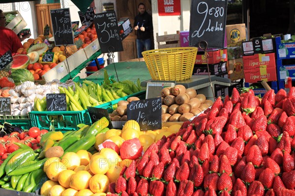 Fruit and vegetable stall