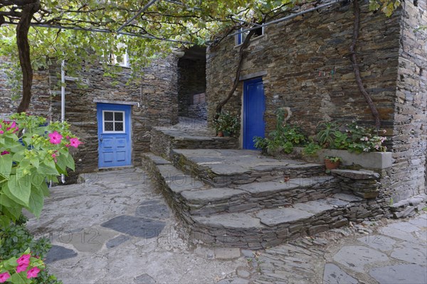 Slate house with inner courtyard