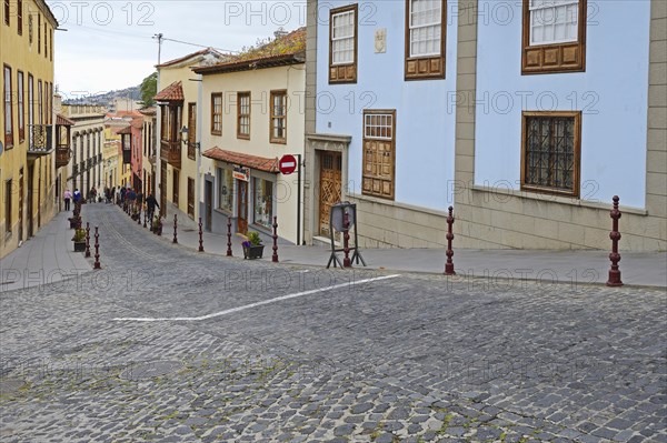 Typical alley in La Orotava