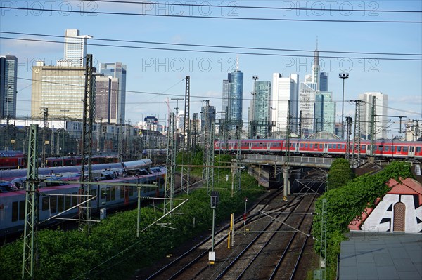 Track apron