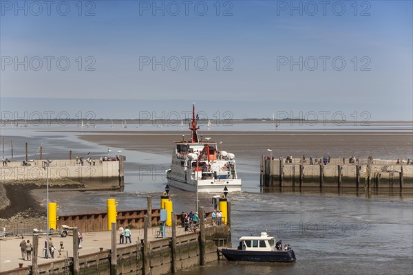 Ferry Spiekeroog I