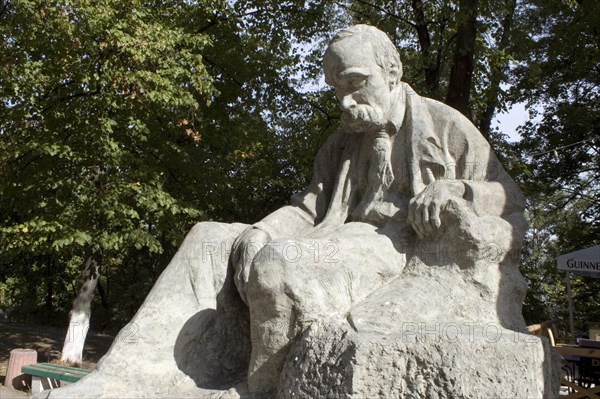 Monument to Taras Shevchenko