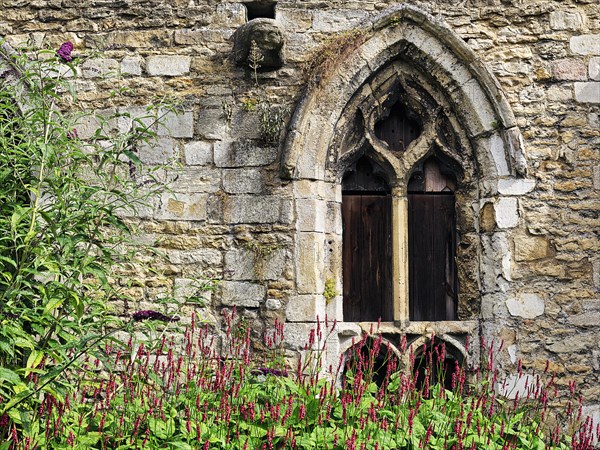 Round-arched window facade