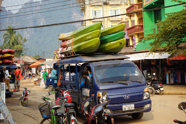 Car with boats