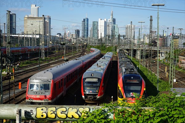 Track apron