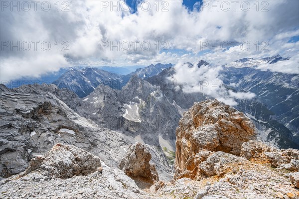 At the summit of the Partenkirchner Dreitorspitze