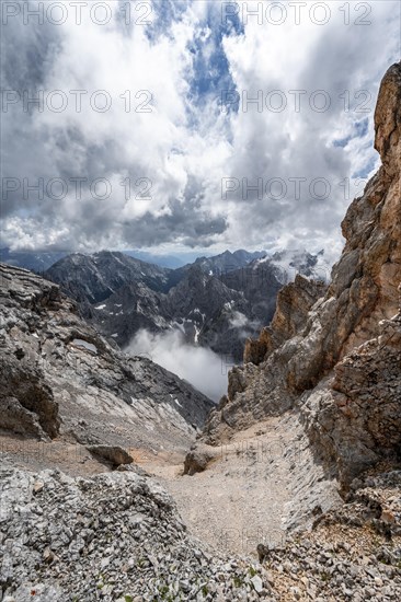 At the summit of the Partenkirchner Dreitorspitze