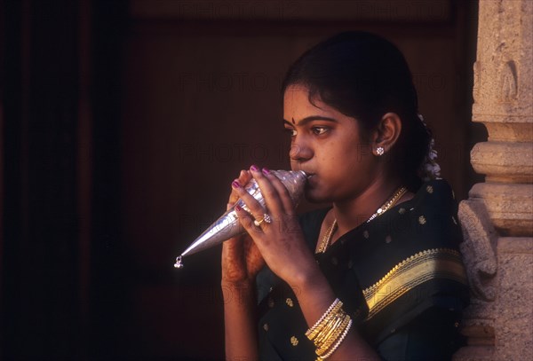 Conch blowing during all meaningful occasions