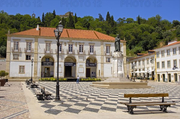 Town Hall in praca da Reublica and Templar Castle of Christ in the background