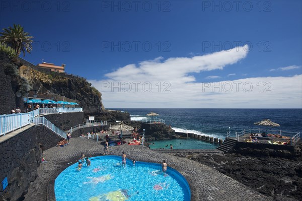 Charco Azul natural swimming pool in San Andres