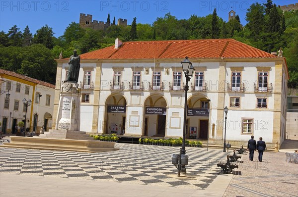 Town Hall in praca da Reublica and Templar Castle of Christ in the background