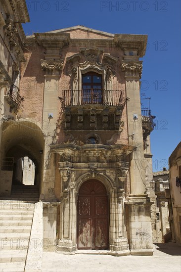 Old town house in Ragusa Ibla