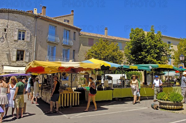 Street market in Sault