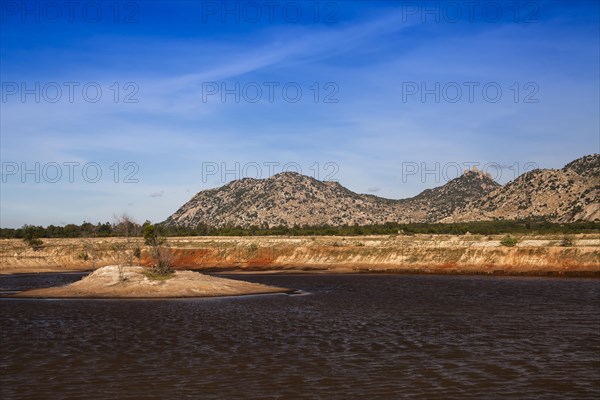 Coastal mountains near Ca Na