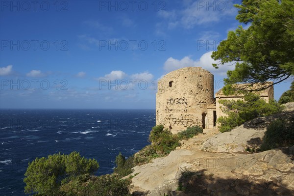 Torre Cala d?en Basset