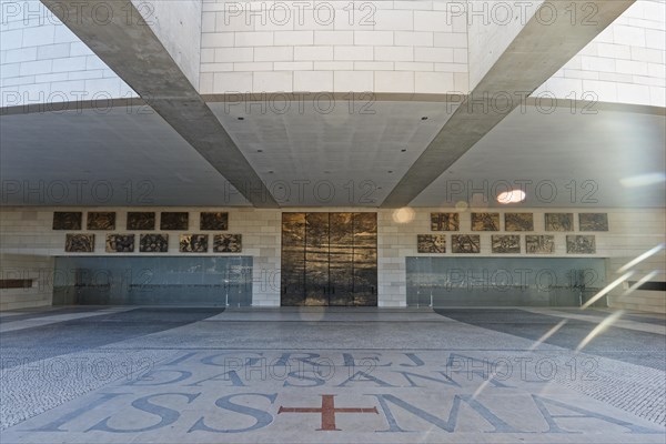 Main entrance of the Church of the Holy Trinity