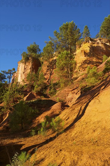 Roussillon ochre rocks