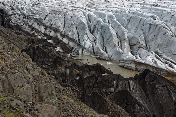 Svinafell glacier