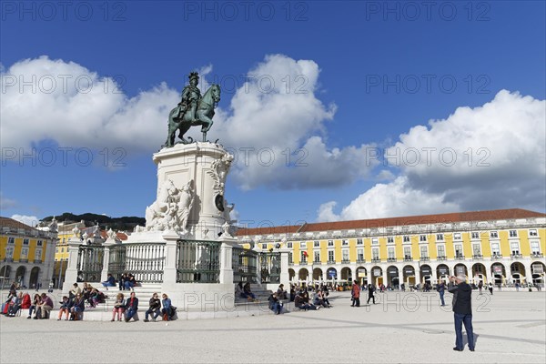 Equestrian statue of Jose I