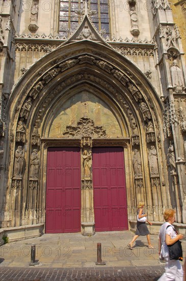 St. Sauveur Cathedral