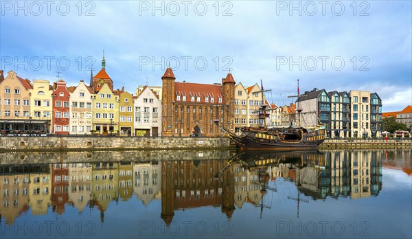 Galley for tourist tours in the Old Town